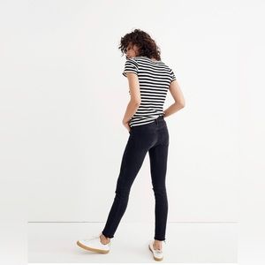 Madewell 9" Mid-Rise Ripped Skinny Jeans in Black Sea